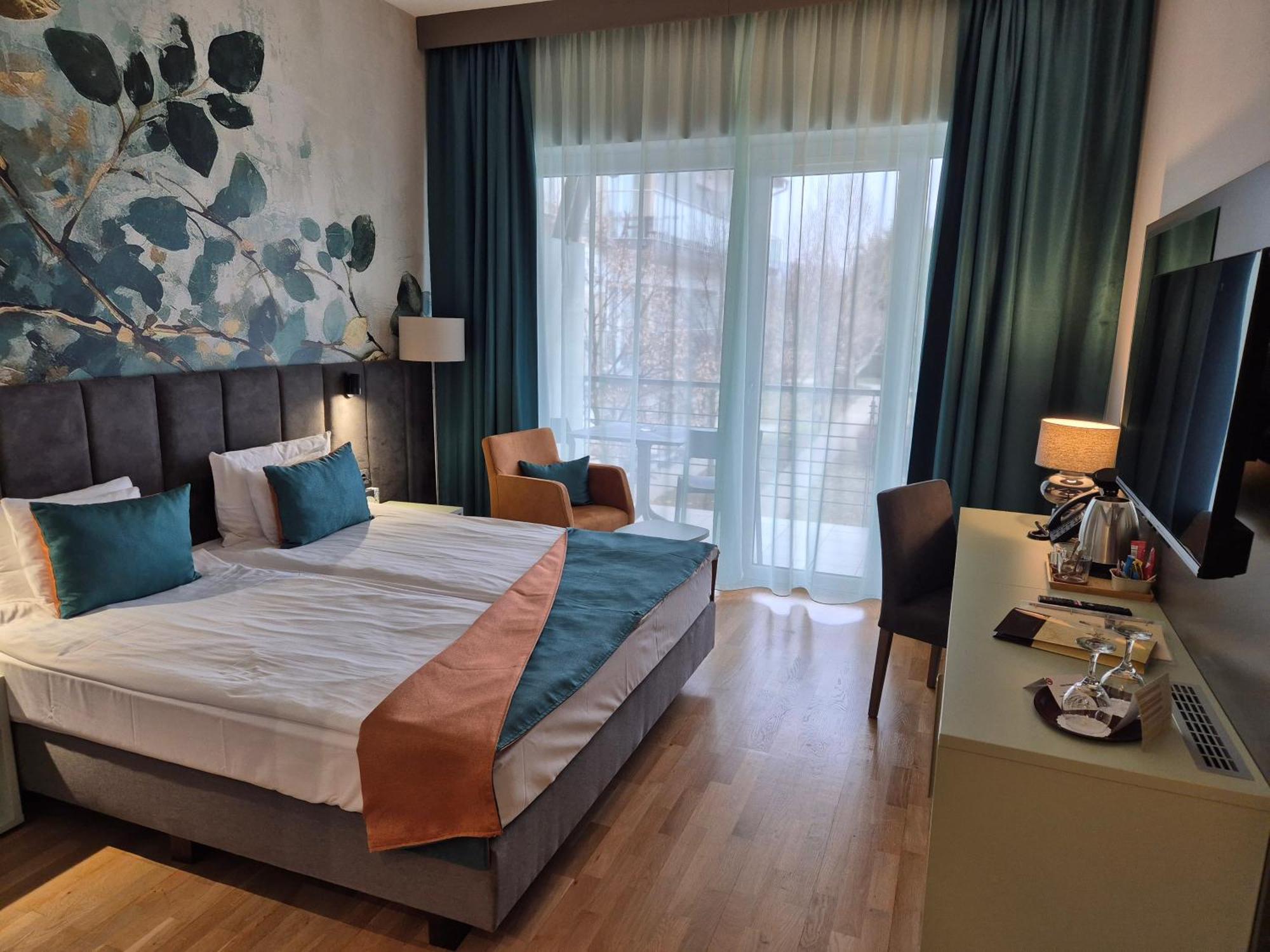 Szepia Bio And Art Hotel Zsambek Luaran gambar